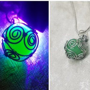 Uranium Glass Marble Wire Wrap Pendant Necklace - Glows under UV Light!